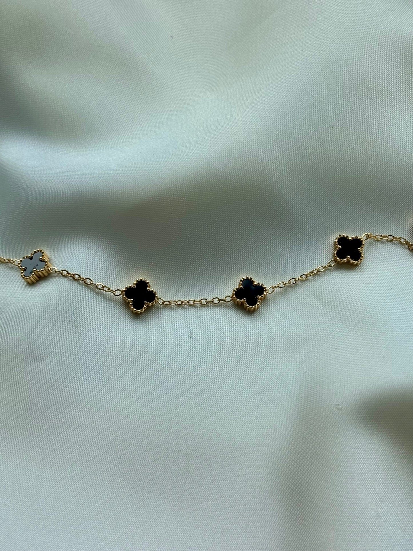 Pulsera VCA mini negra