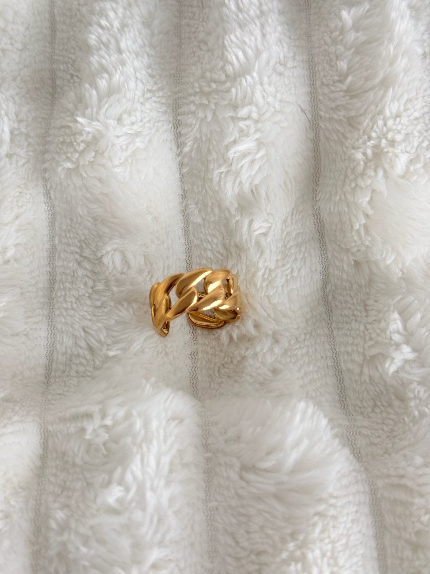 Anillo cruzado