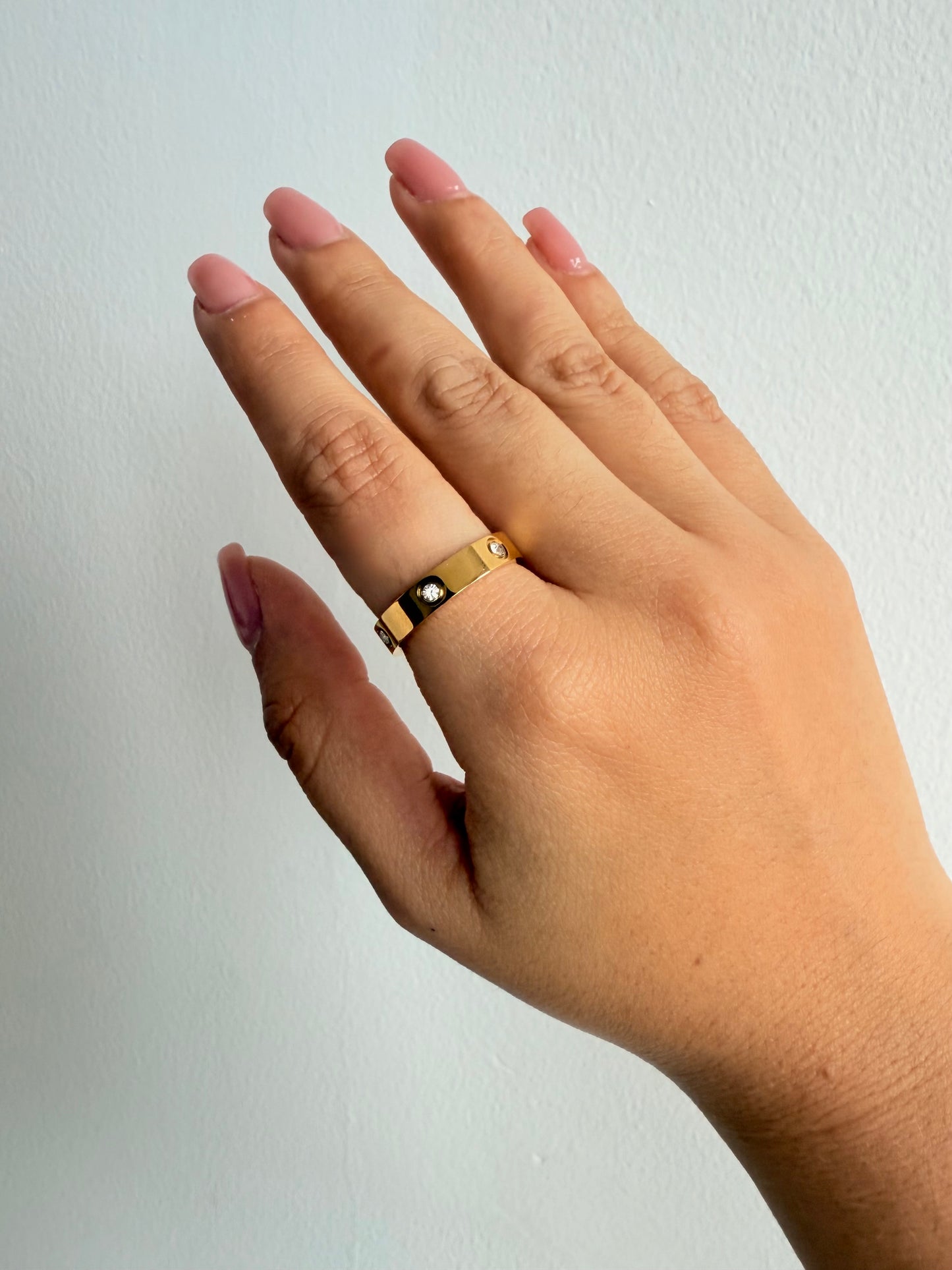 Anillo Cartier love zr dorado