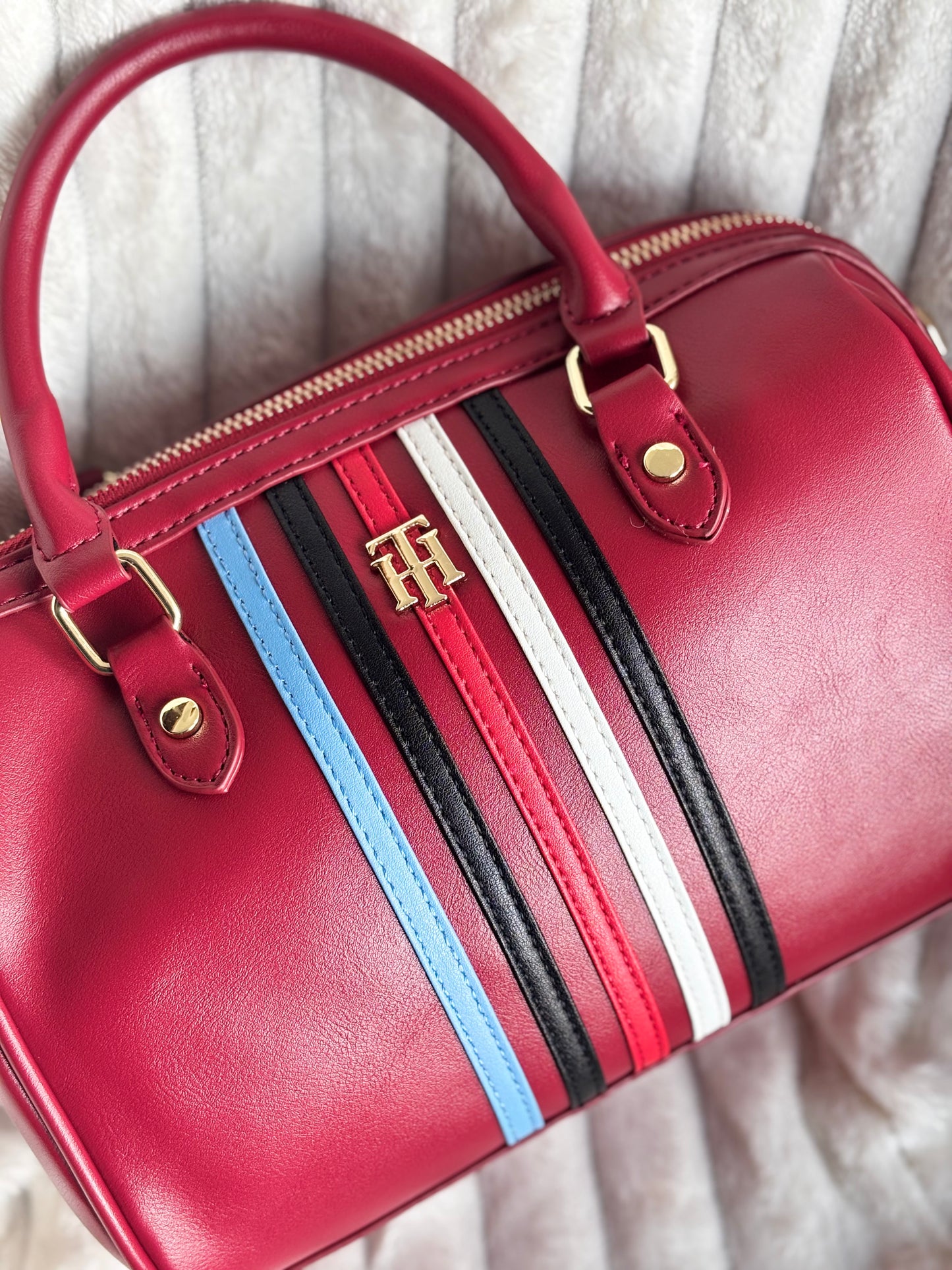 Cartera TH roja