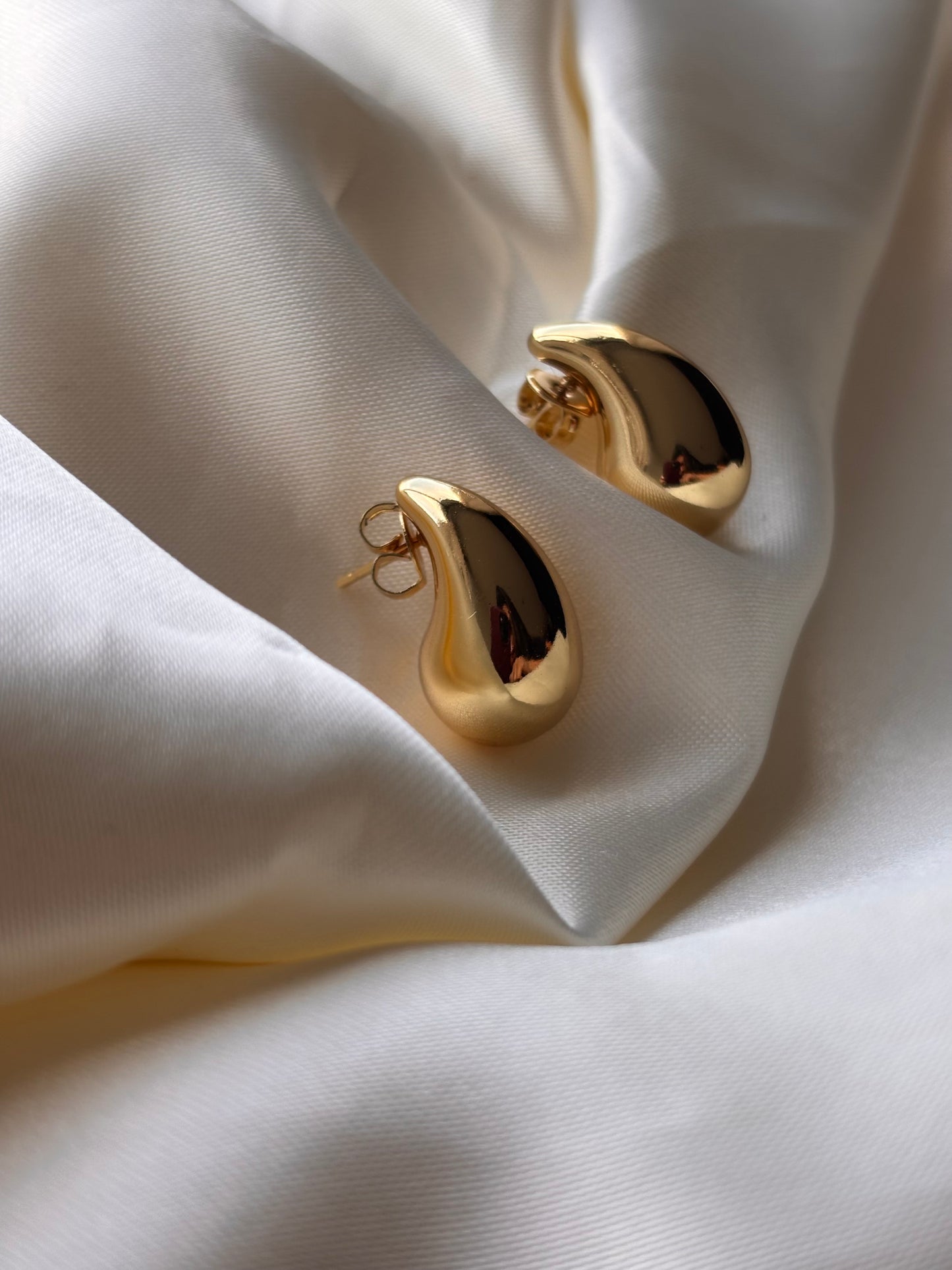 Aretes de Gota medianos