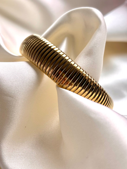 Brazalete RESORTE DORADO GRUESO