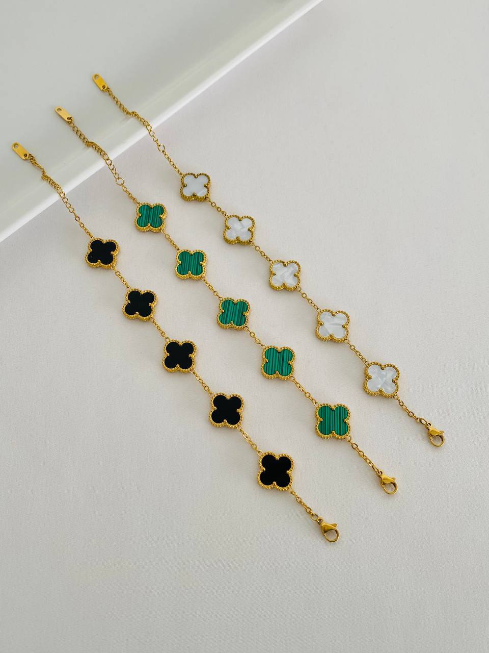 Pulsera VCA Blanca