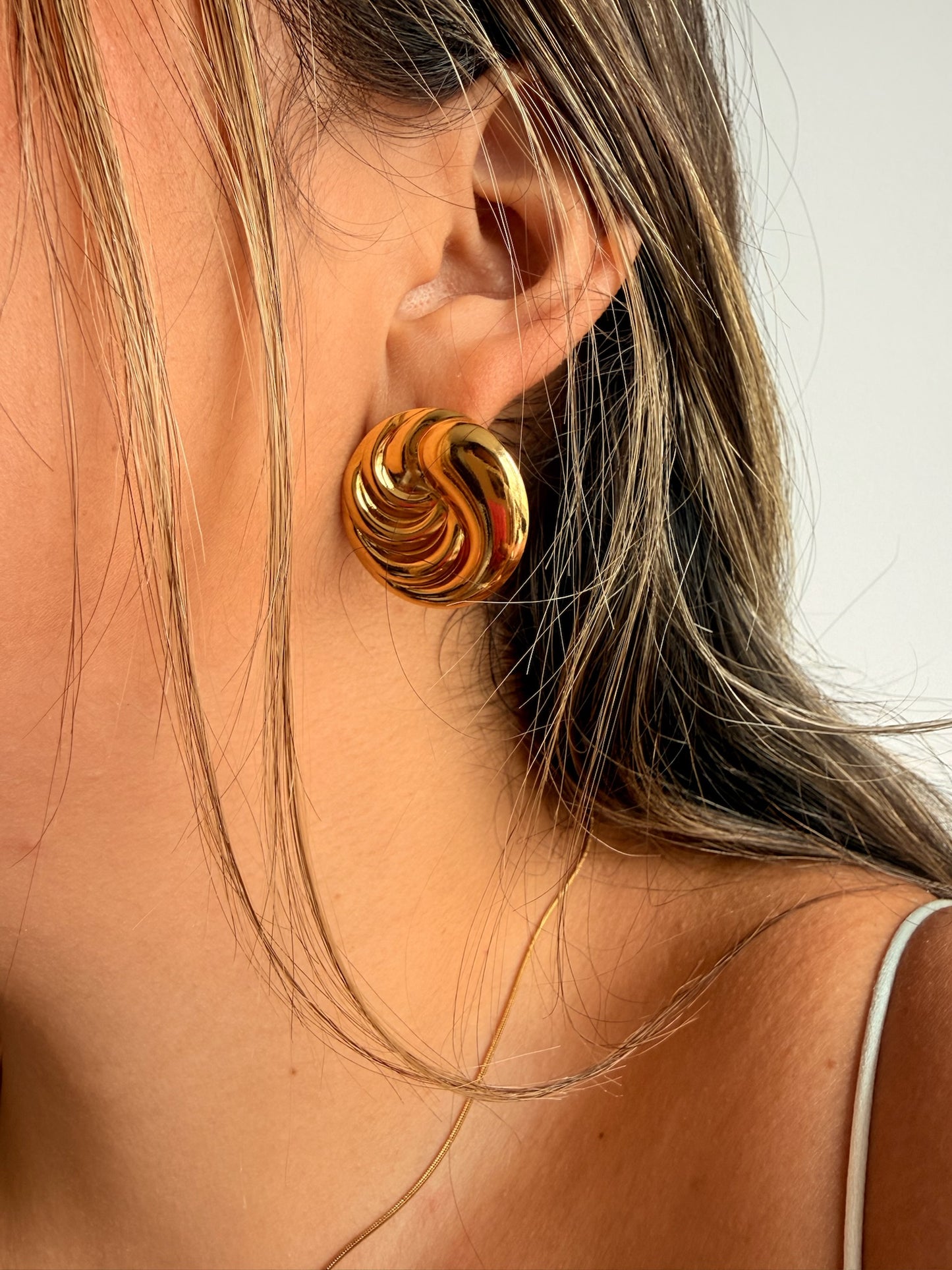 Aretes remolino