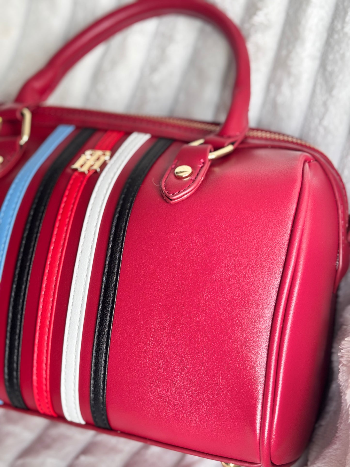 Cartera TH roja
