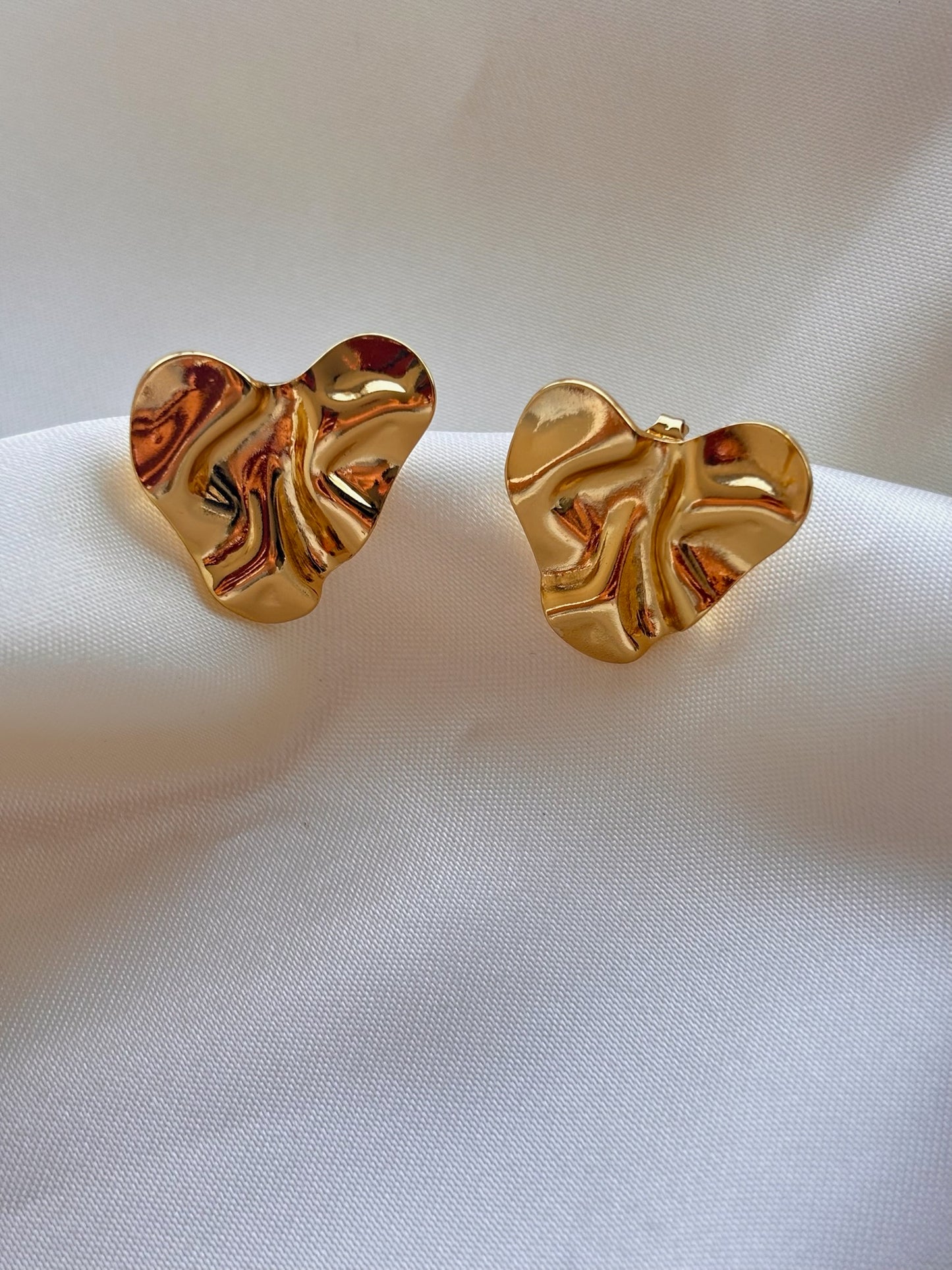 Aretes corazón irregular