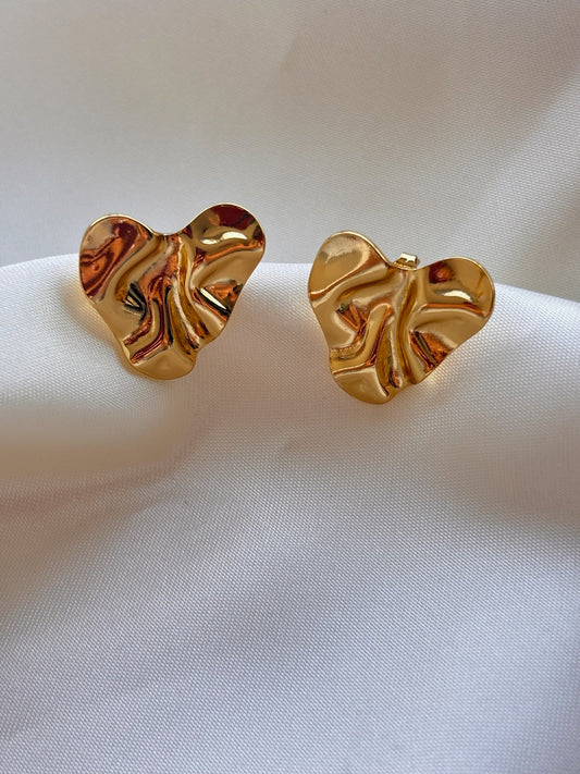 Aretes corazón irregular