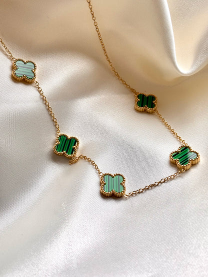 Cadena varios dijes VCA VERDE