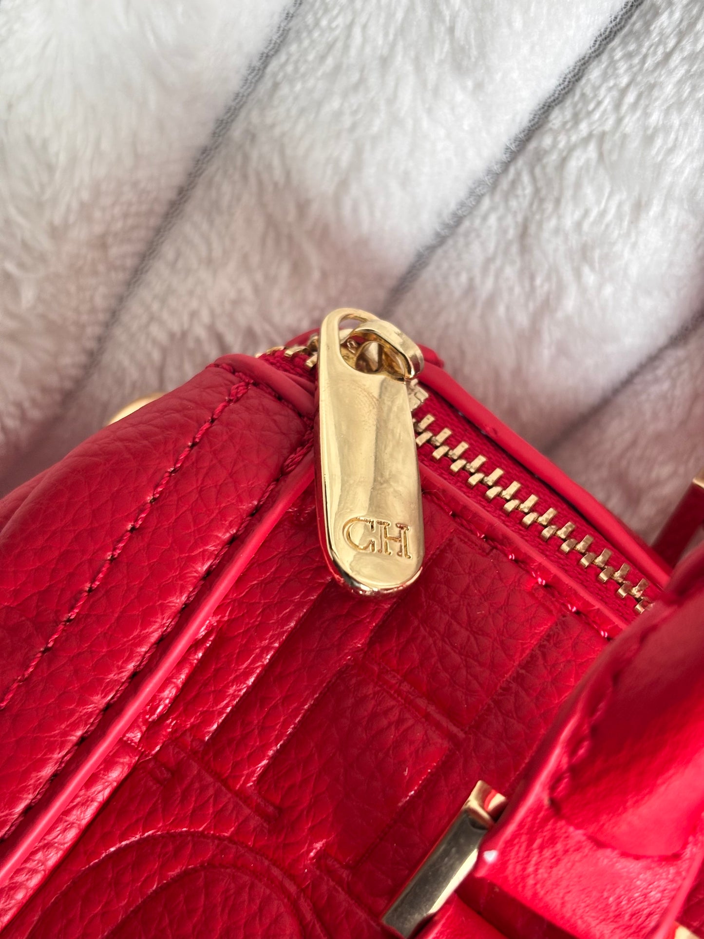 Cartera CH roja