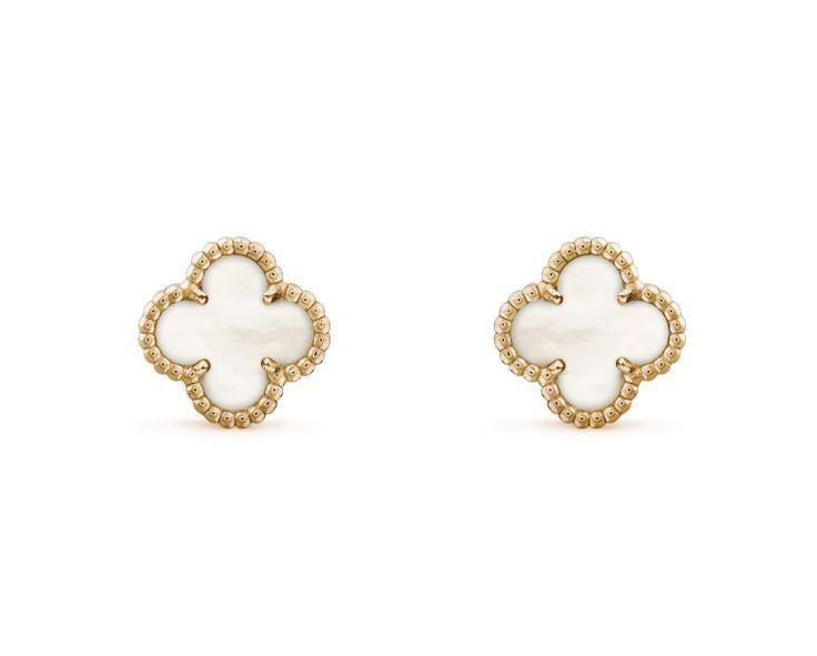 Aretes flor  blancos
