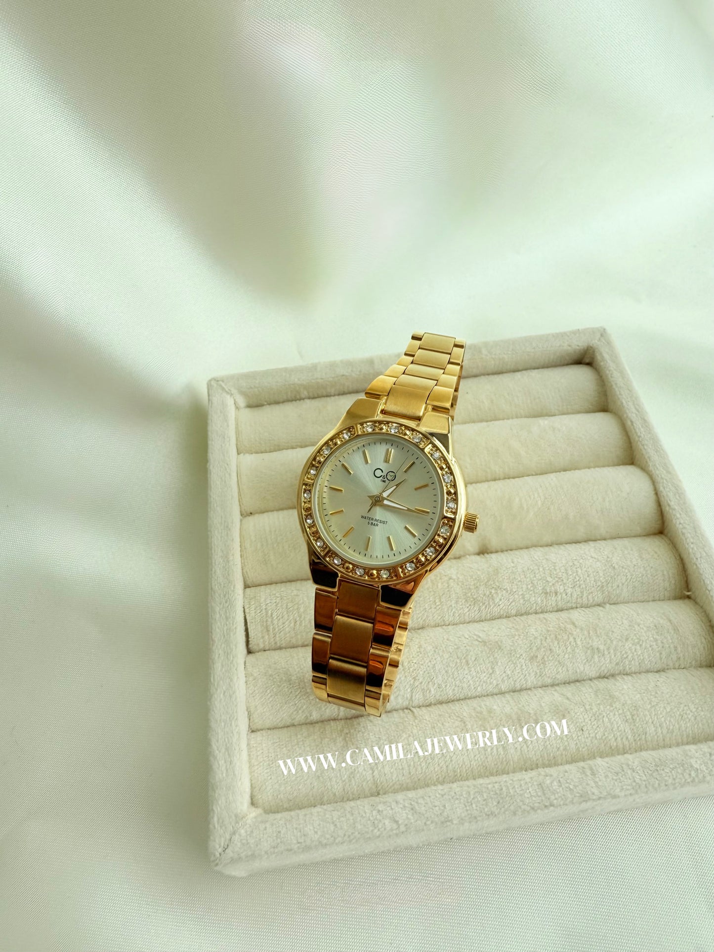 Reloj Anahí dorado