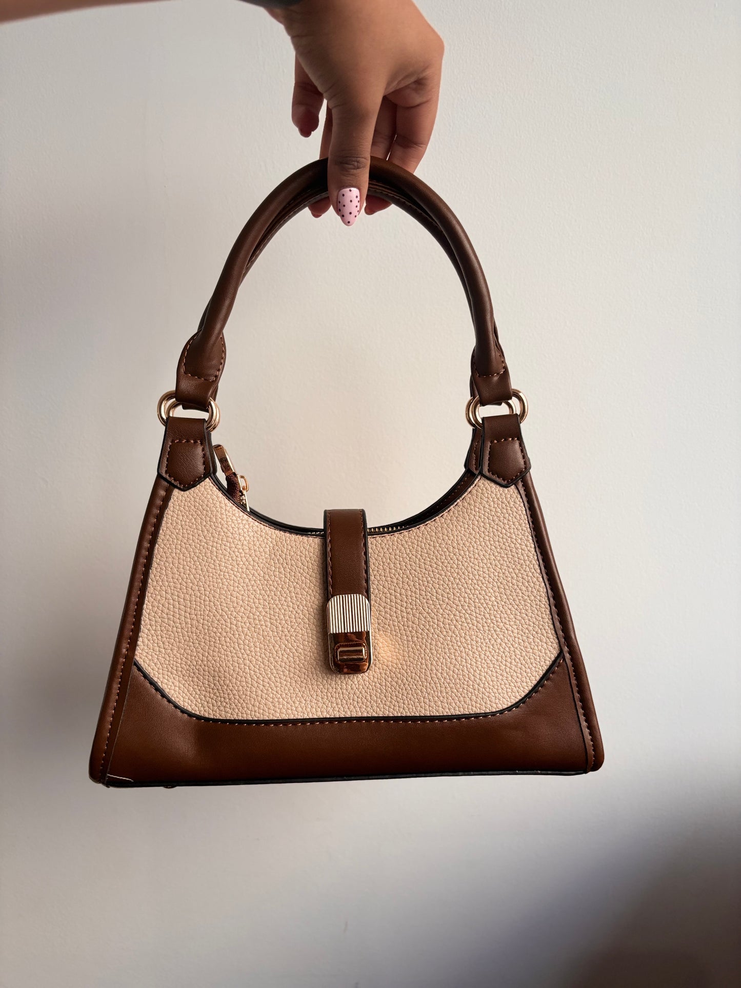 Cartera velvet café