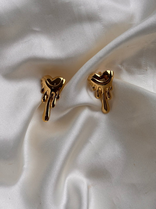 Aretes corazón gota