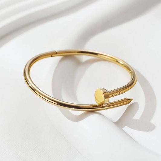 Pulsera Clavo Dorado