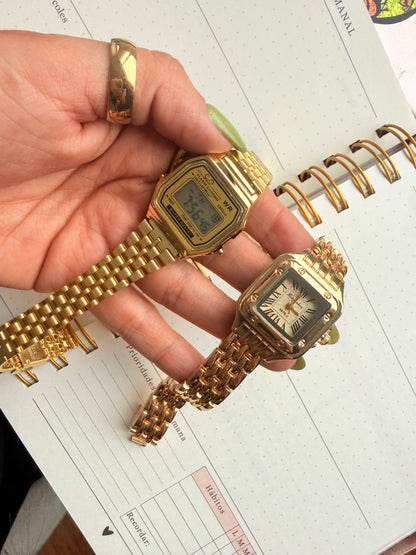 Reloj digital dorado