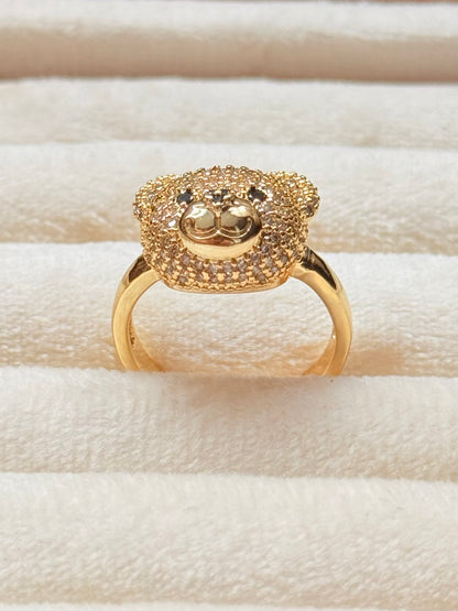 Anillo oso zircones
