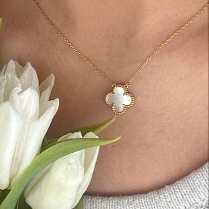 Cadena flor Blanca